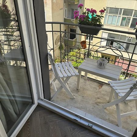 Serghouse Nápoly Kültér fotó
