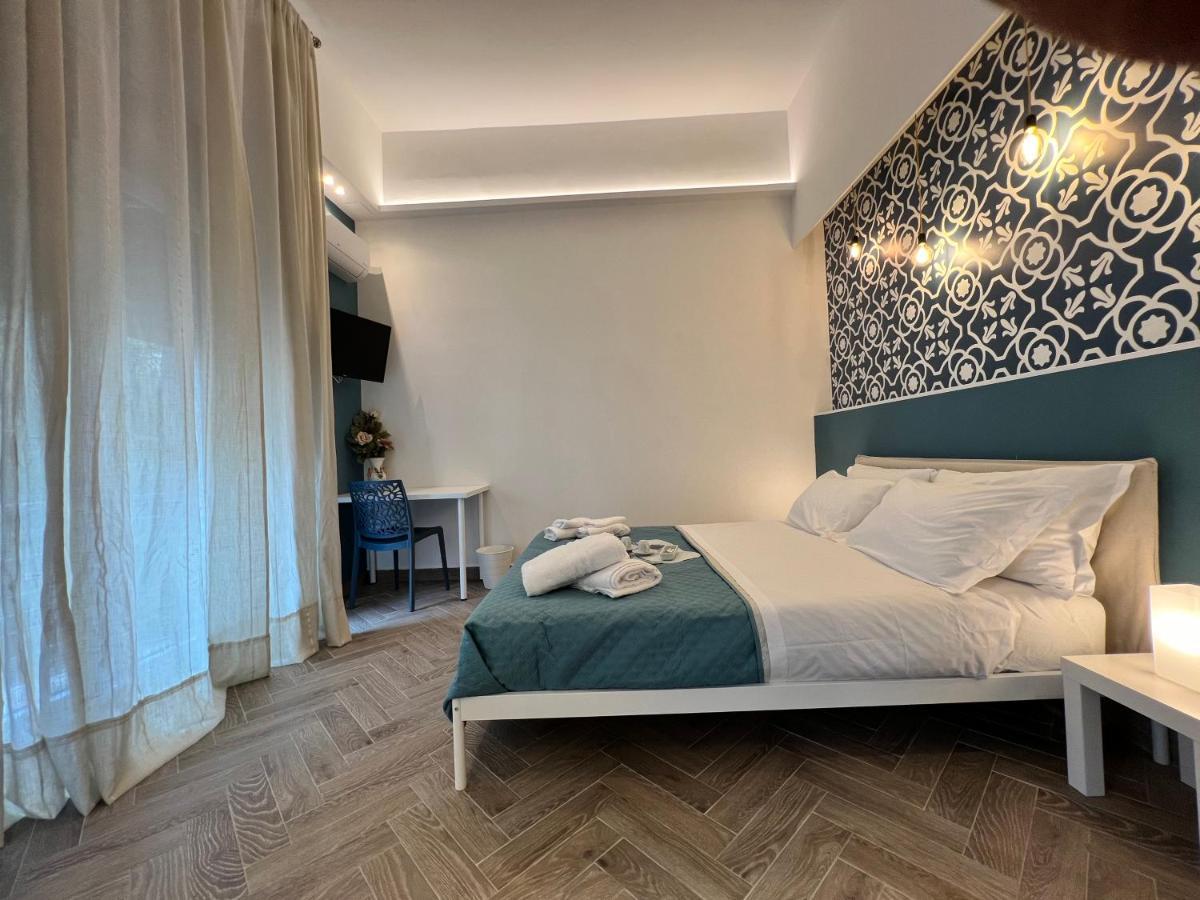 Serghouse Nápoly Kültér fotó